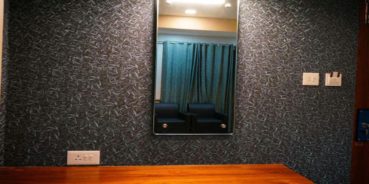 Nextel Inn, Calicut Екстер'єр фото
