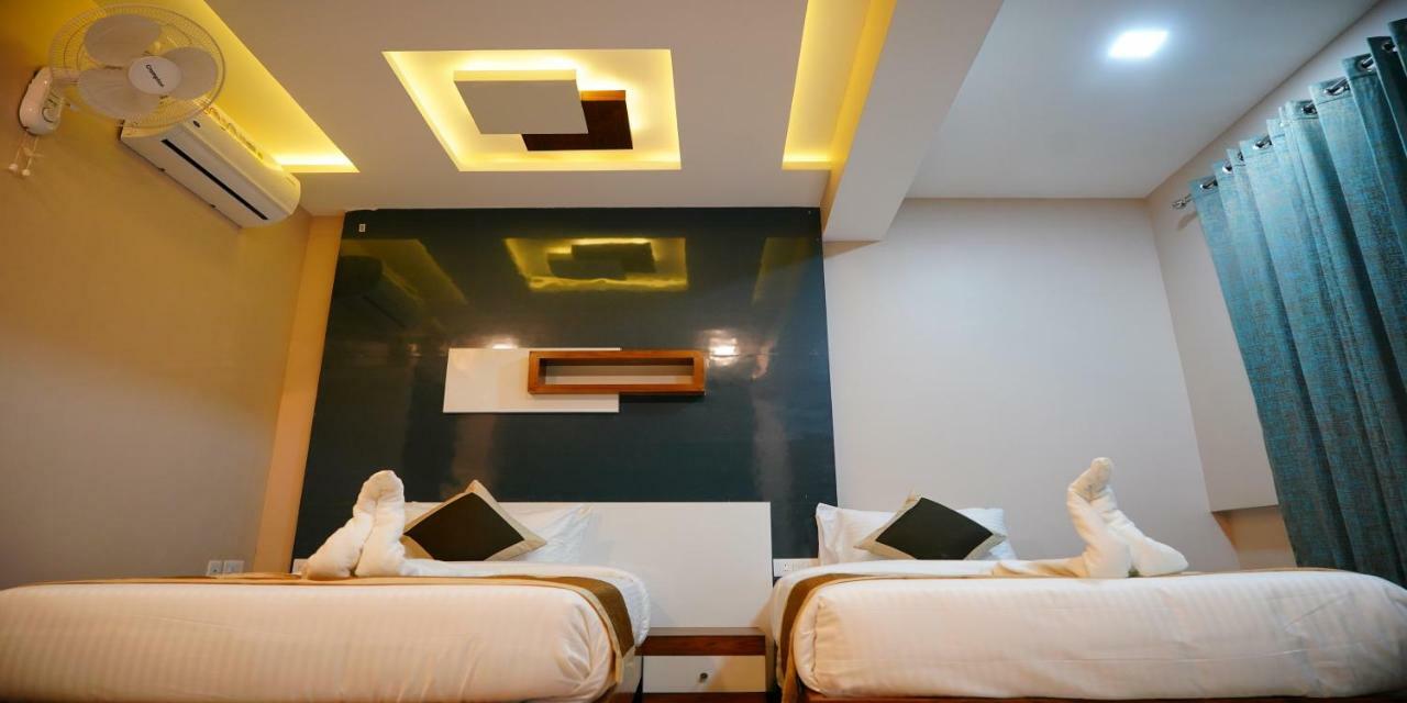 Nextel Inn, Calicut Екстер'єр фото