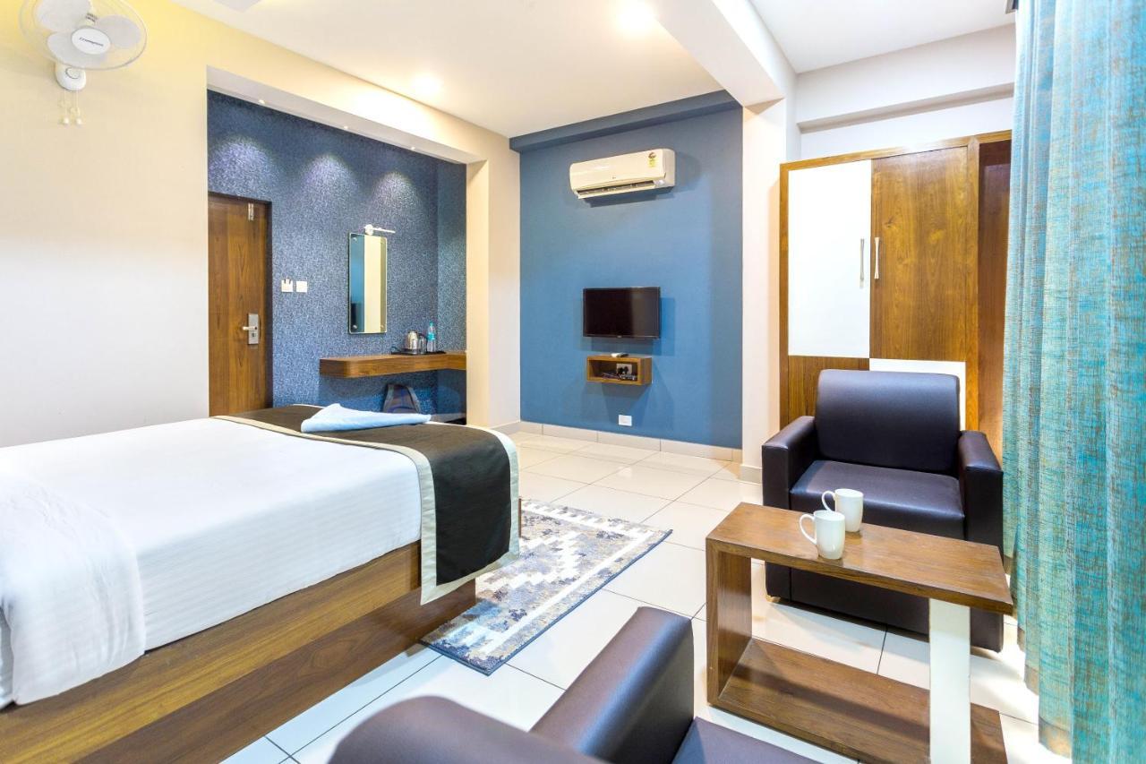 Nextel Inn, Calicut Екстер'єр фото
