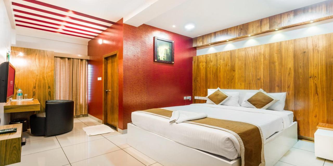 Nextel Inn, Calicut Екстер'єр фото